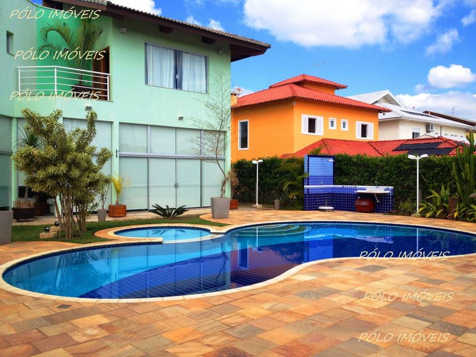 LINDÍSSIMA CASA EM CONDOMÍNIO EM MEIO A NATUREZA!