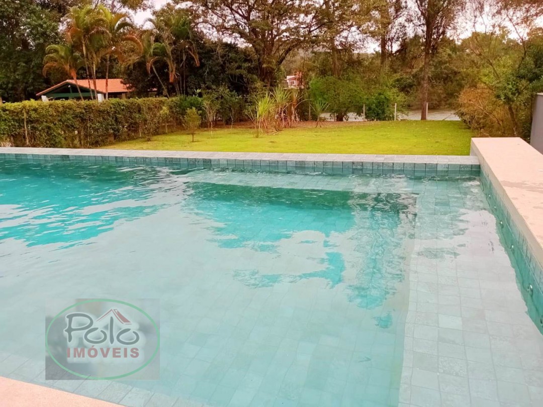Casa beira rio no Jardim Itapema