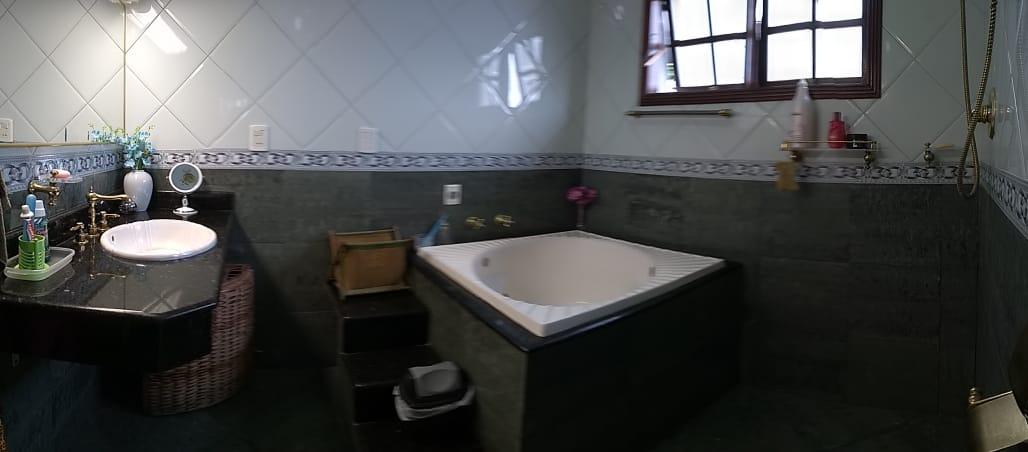 Casa em rua tranquila e sem saída