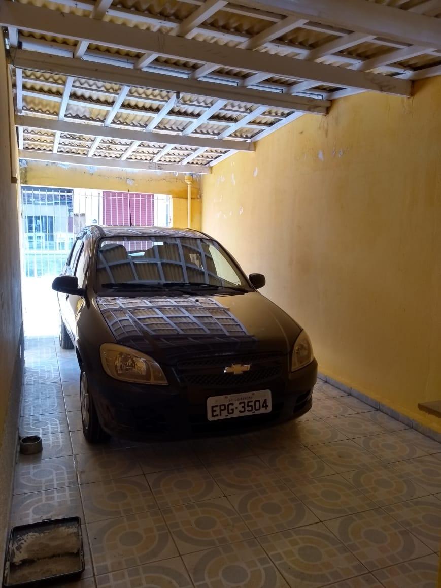 Casa simples e antiga no centro da cidade de Guararema.