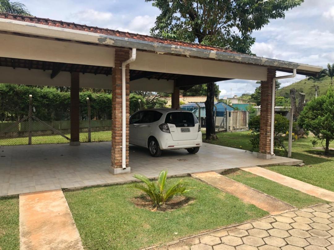 Linda chácara, beira rio, com muito conforto, lazer e privacidade.