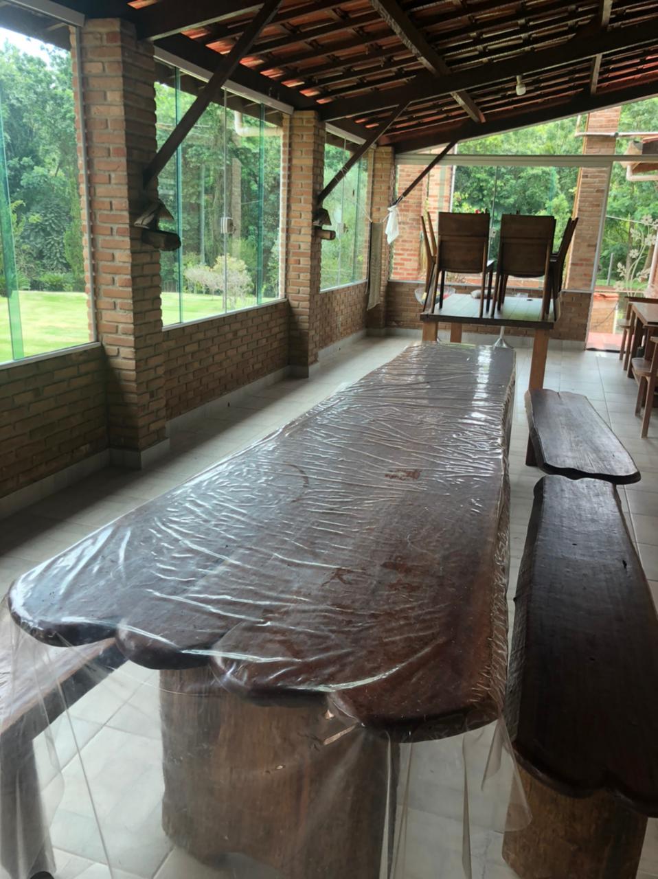 Linda chácara, beira rio, com muito conforto, lazer e privacidade.