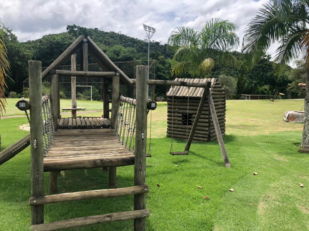 Linda chácara, beira rio, com muito conforto, lazer e privacidade.