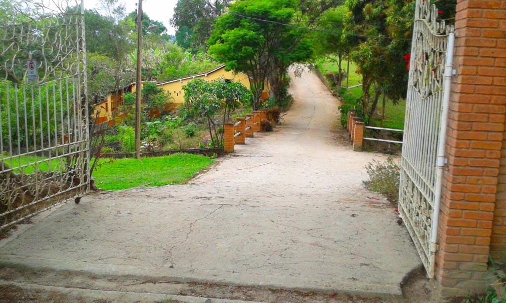 Sítio formado com lindas corredeiras no Capoeirinha