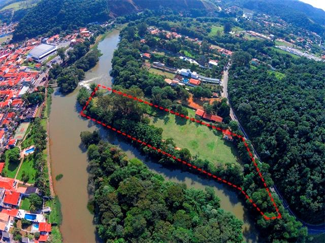 CHÁCARA AS MARGENS DO RIO PARAÍBA