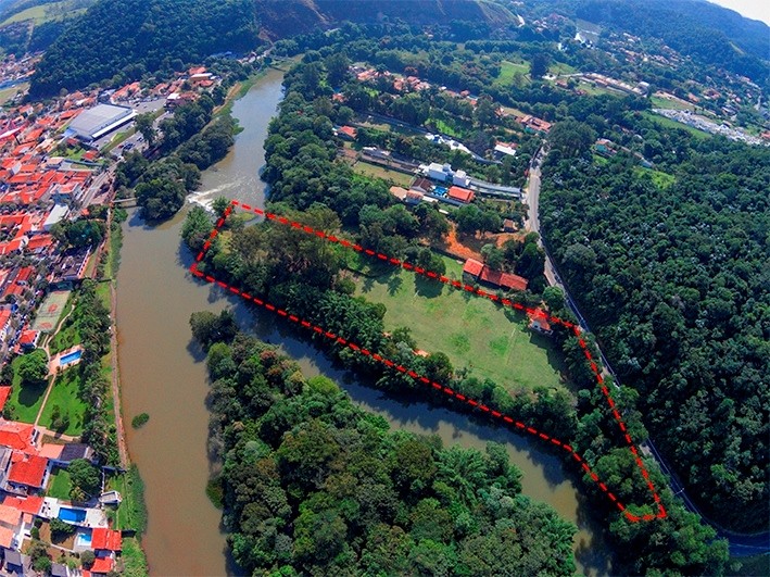 CHÁCARA AS MARGENS DO RIO PARAÍBA