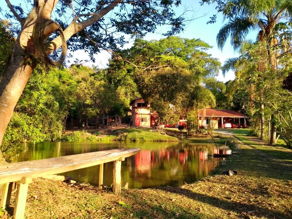 Chácara com lagos, uma linda vista e muita área verde!