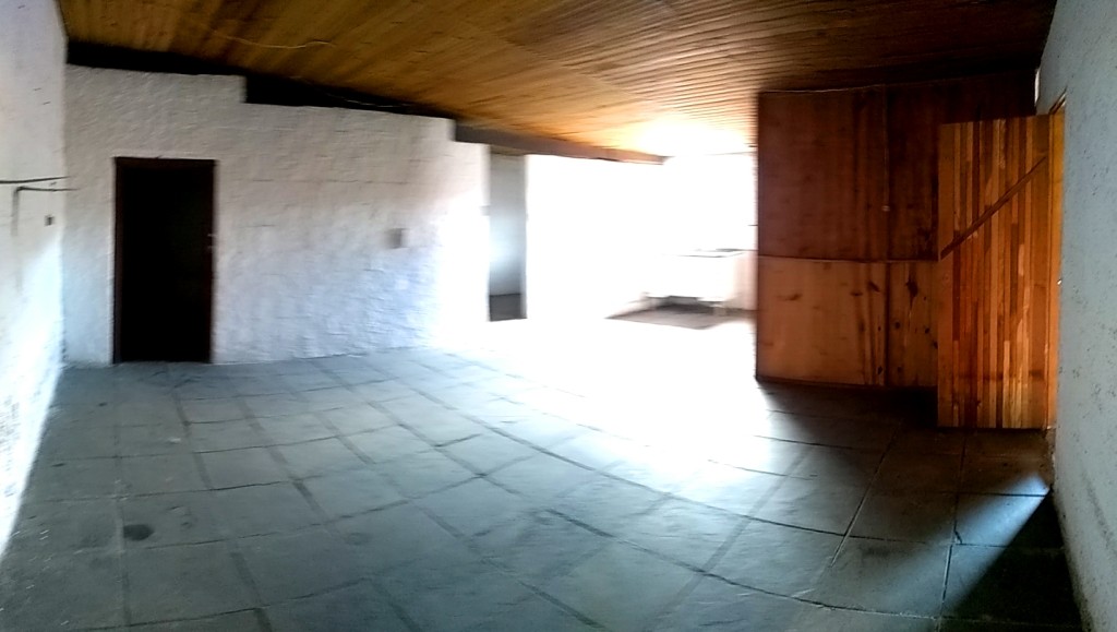 Terreno com duas casas no centro