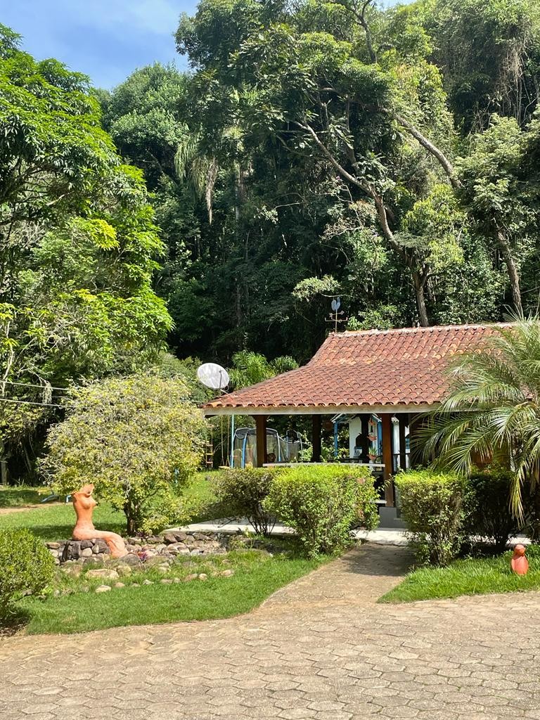 Sitio em Guararema com excelente infra estrutura
