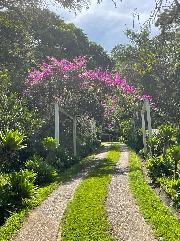 Sitio em Guararema com excelente infra estrutura