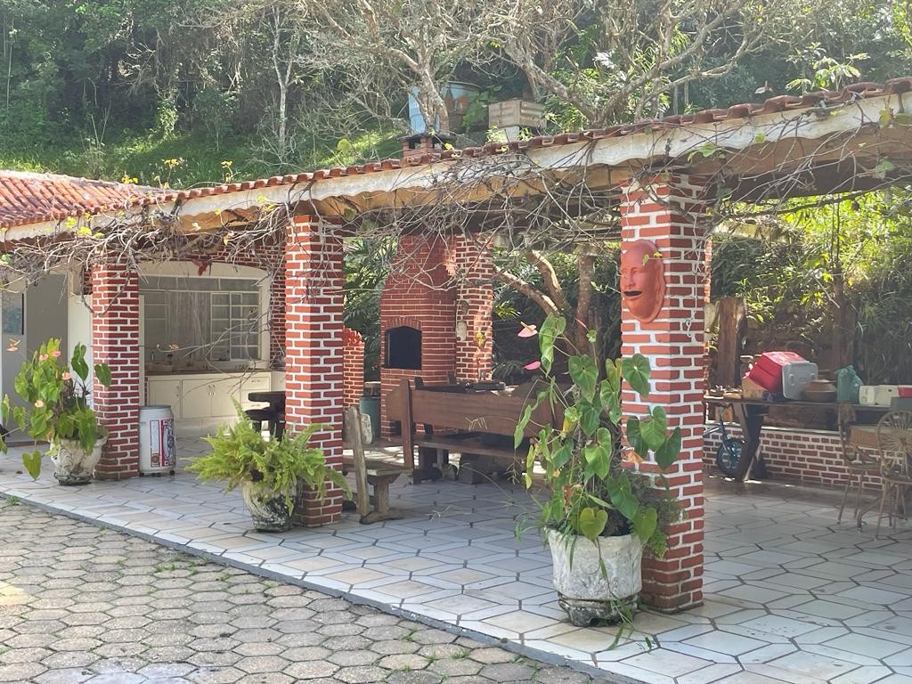 Sitio em Guararema com excelente infra estrutura