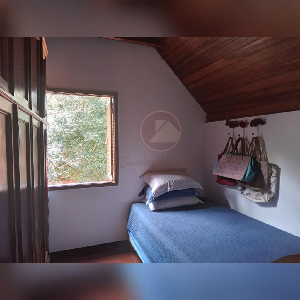 CASA COM FUNDOS PARA O RIO PARAÍBA
