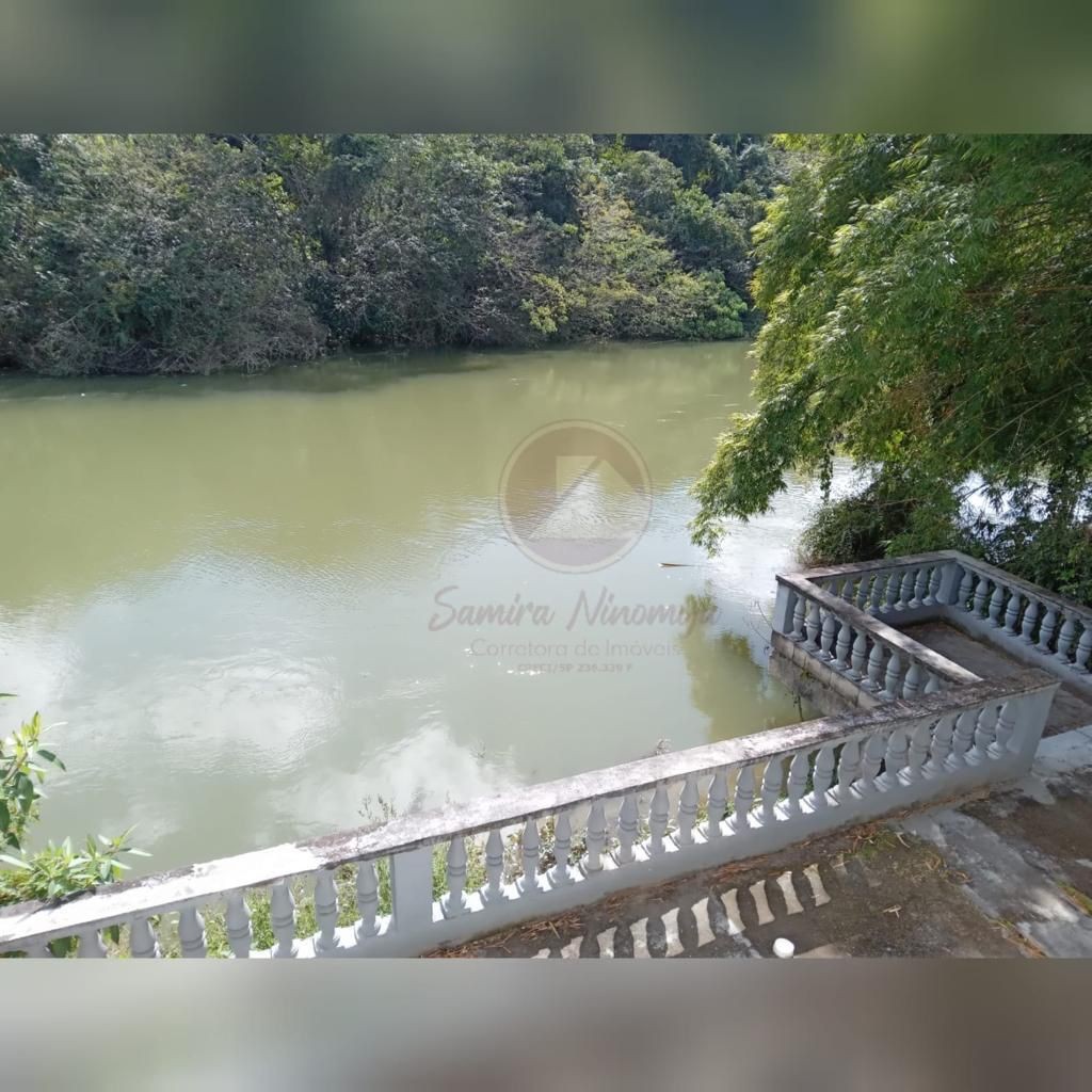 CASA COM FUNDOS PARA O RIO PARAÍBA
