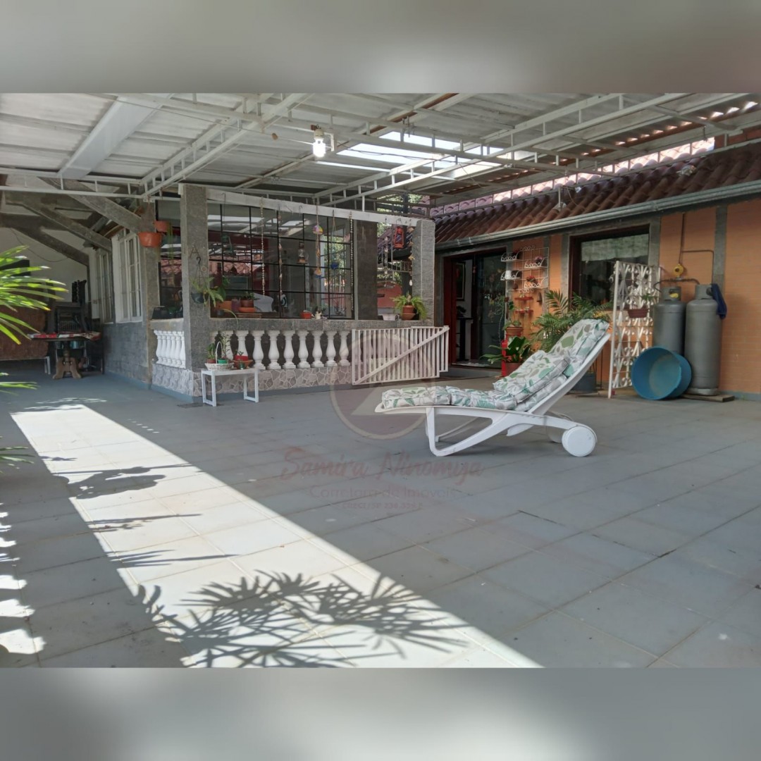 CASA COM FUNDOS PARA O RIO PARAÍBA
