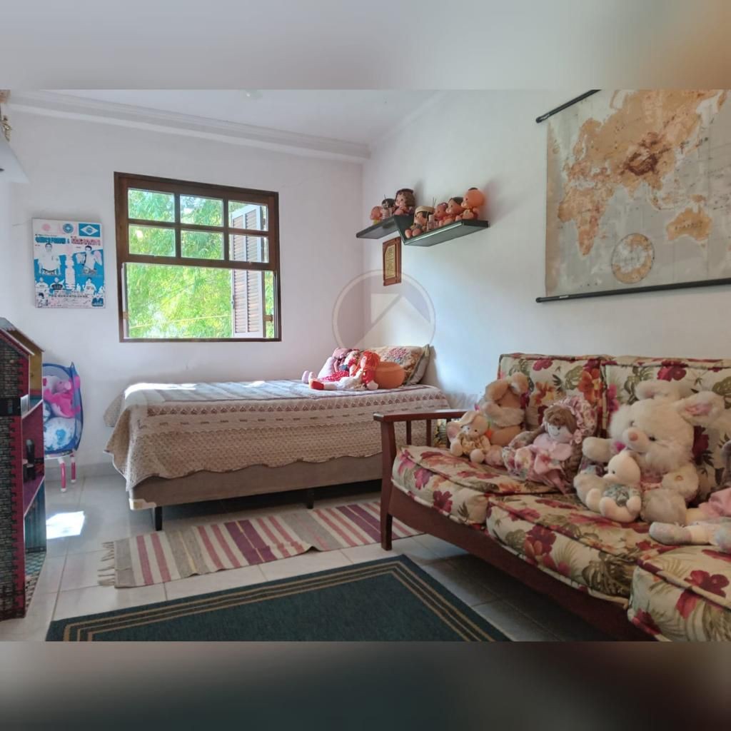 CASA COM FUNDOS PARA O RIO PARAÍBA
