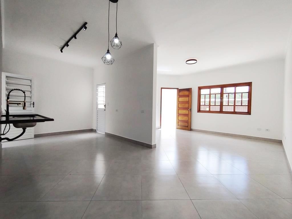 Casa TÉRREA no bairro Itapema