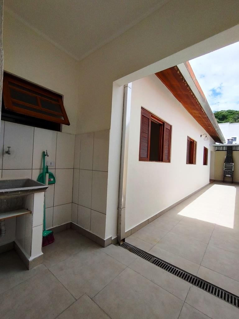 Casa TÉRREA no bairro Itapema