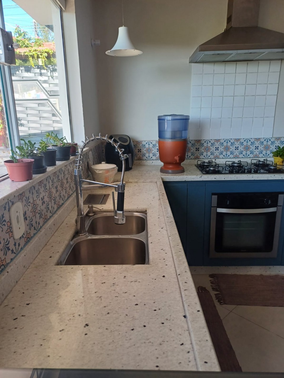 Casa moderna no centro de Guararema